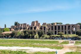 Il Palatino visto dal Circo Massimo